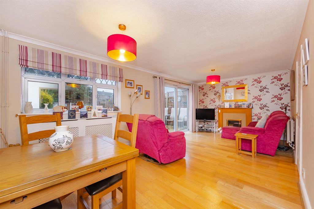 Property photo 2 of 18 Img-7.Jpg