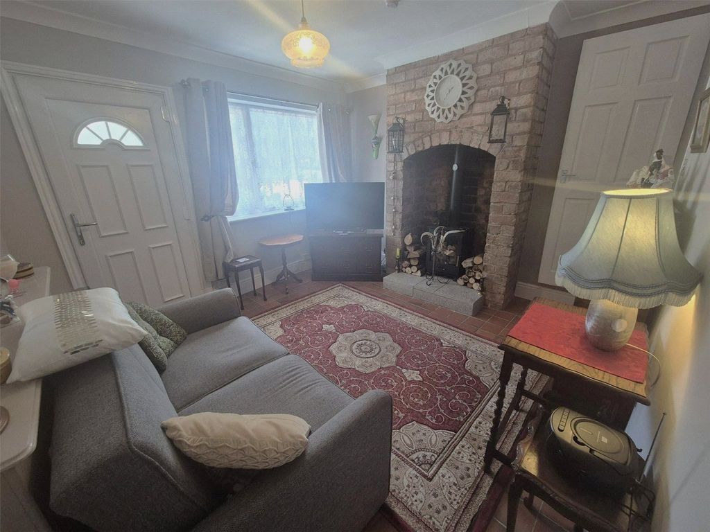 Property photo 3 of 17 Picture No. 22