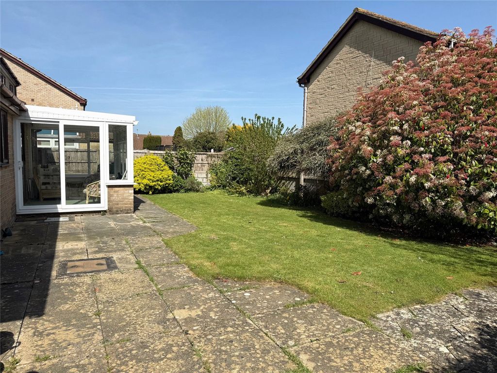 Property photo 2 of 15 Picture No. 05