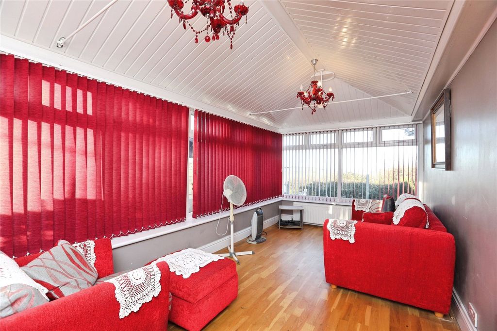 Property photo 3 of 17 Picture No. 13