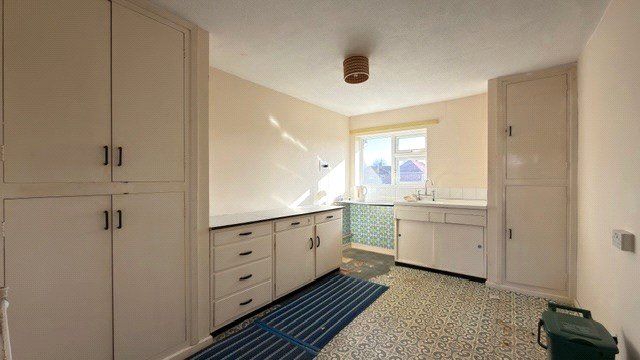 Property photo 2 of 14 Picture No. 12