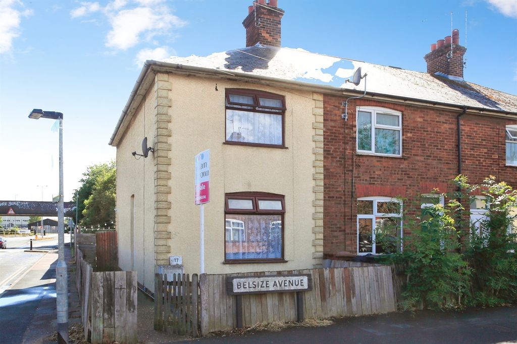 Property photo 1 of 12