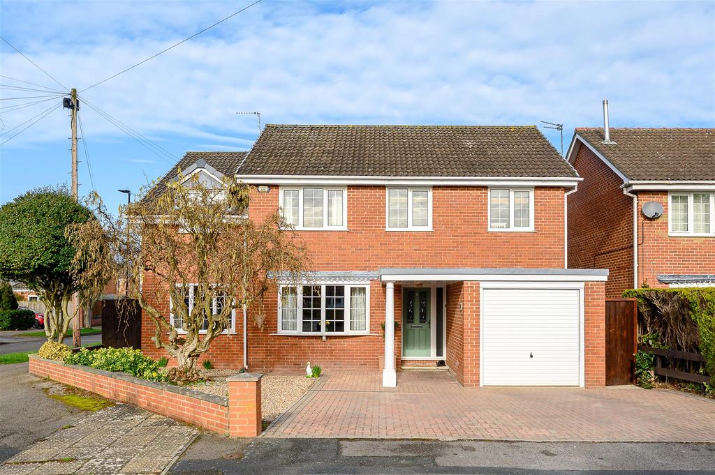 Property photo 1 of 29 Front