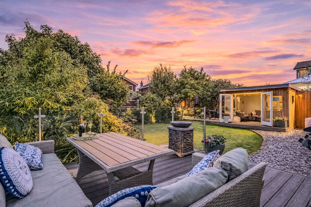 Property photo 1 of 65