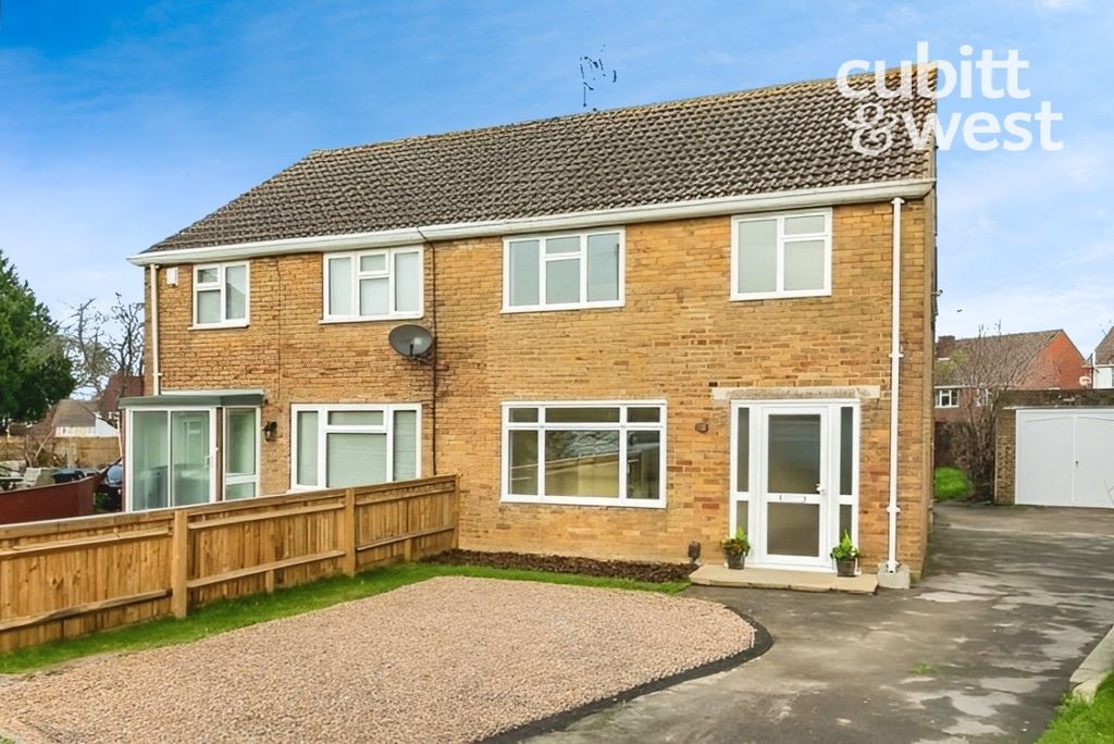 Property photo 1 of 14 External