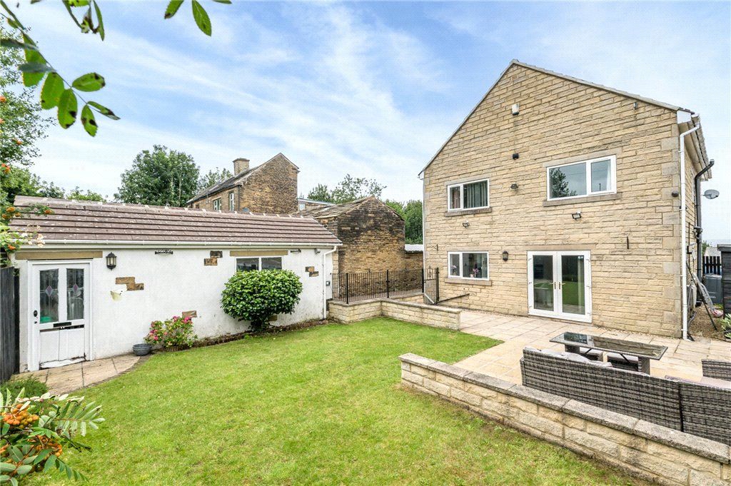 Property photo 1 of 34 Old Apple Tree Lane