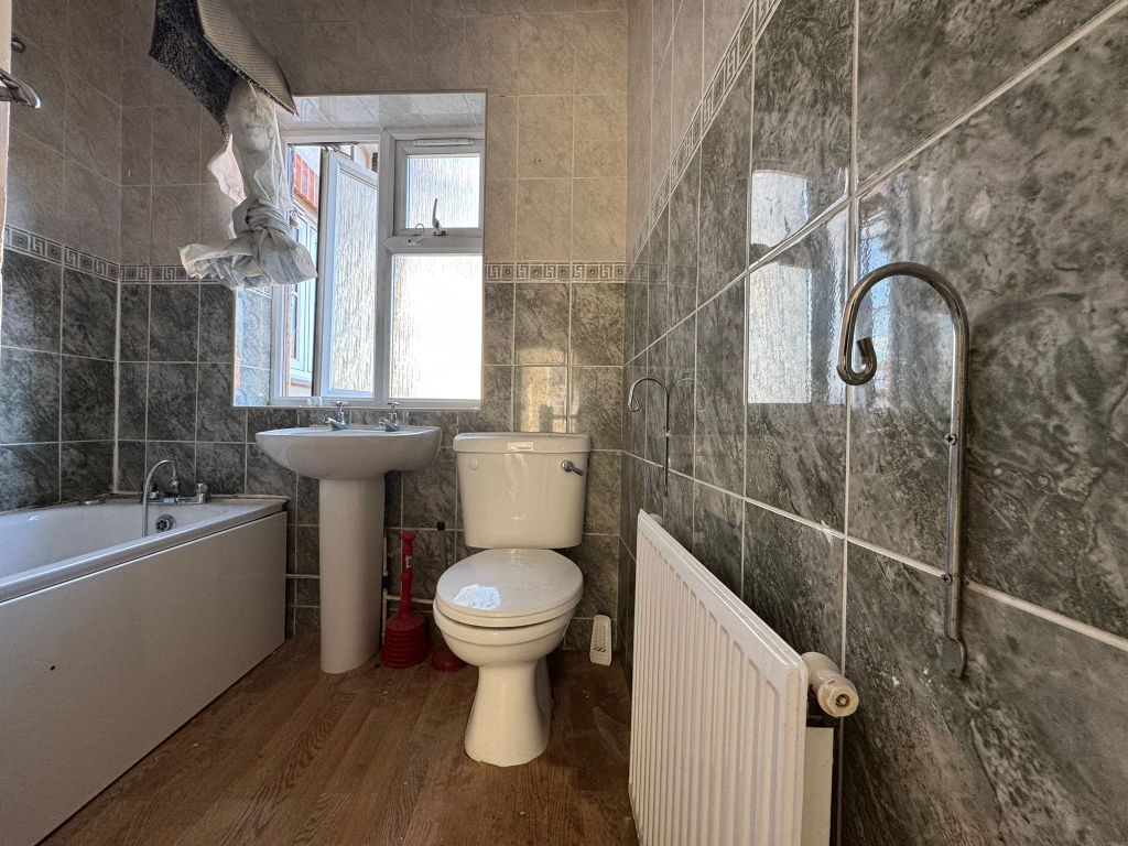 Property photo 3 of 3