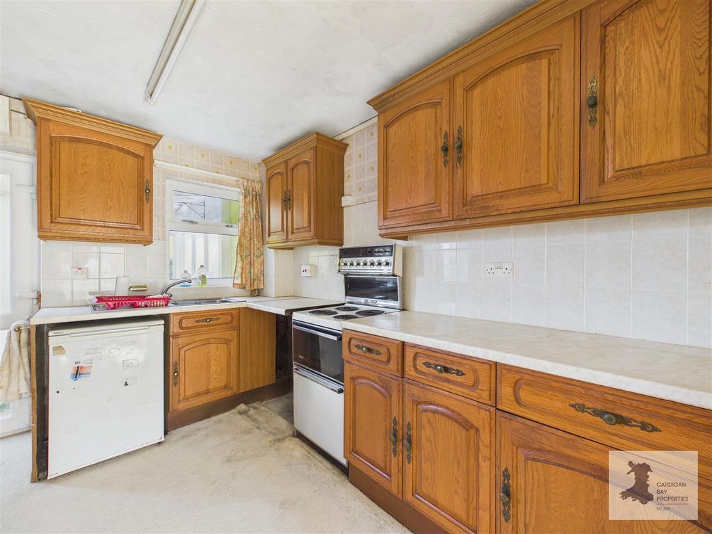 Property photo 3 of 29 Kitchen/Diner
