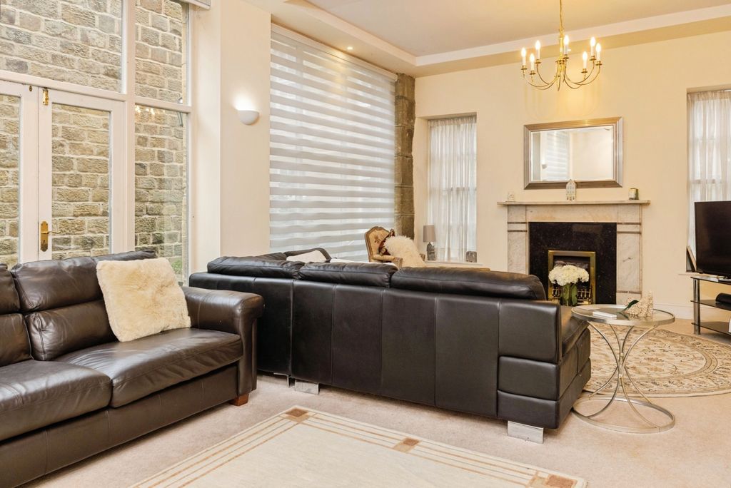 Property photo 2 of 22 Photo