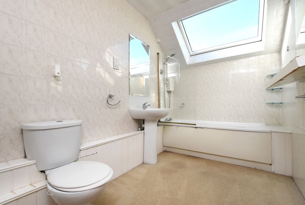 Property photo 3 of 11