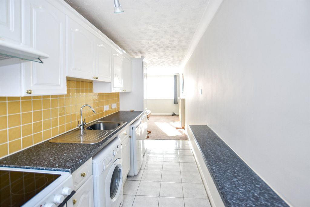 Property photo 2 of 11 Picture No. 12