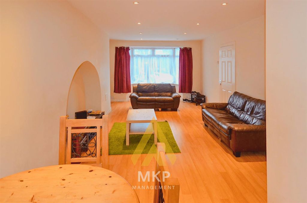 Property photo 2 of 9 2.Png