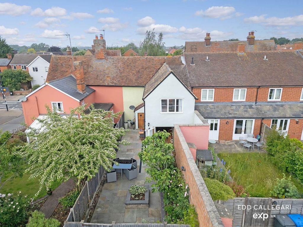 Property photo 2 of 27