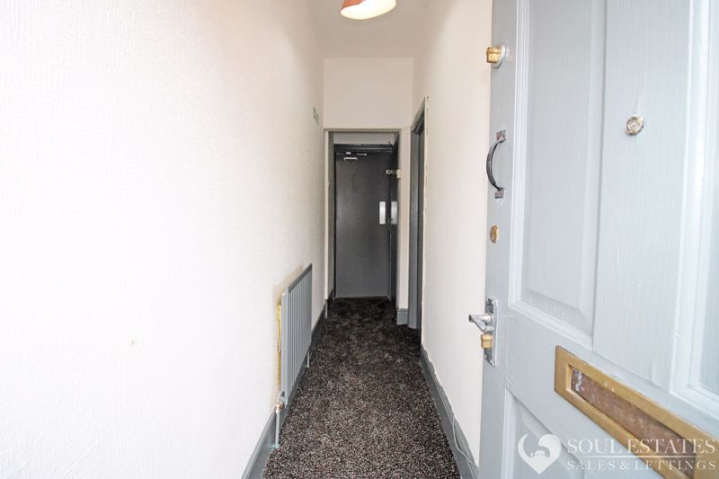 Property photo 2 of 17 Entrance