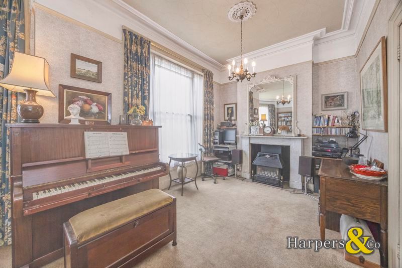 Property photo 3 of 21 Photo 10