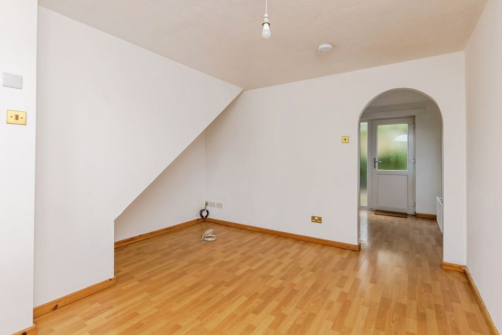 Property photo 3 of 14 Photo