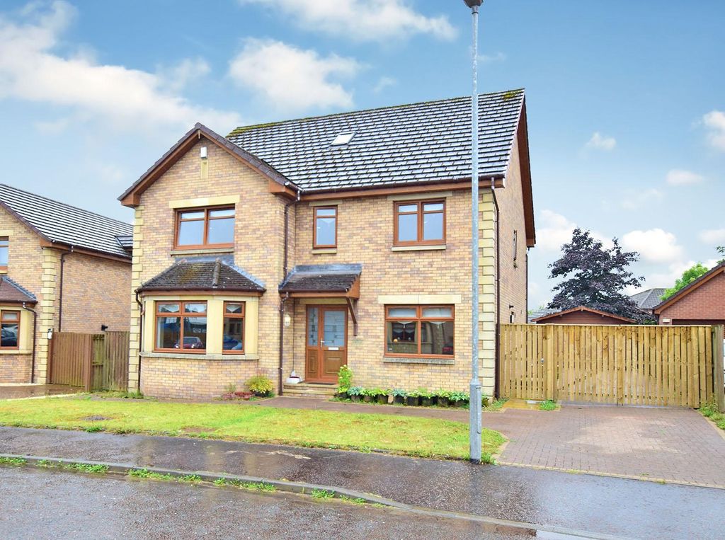 Property photo 1 of 35 6 Bedroom Luxury Detached Villa For Sale In Larkhall