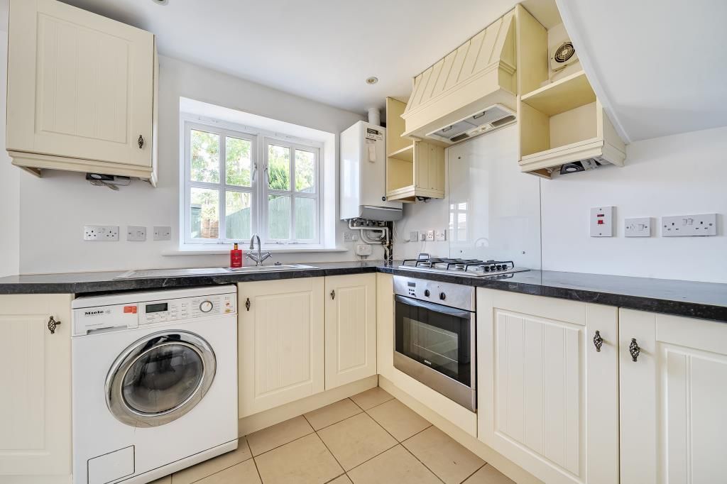 Property photo 3 of 20 Kitchen