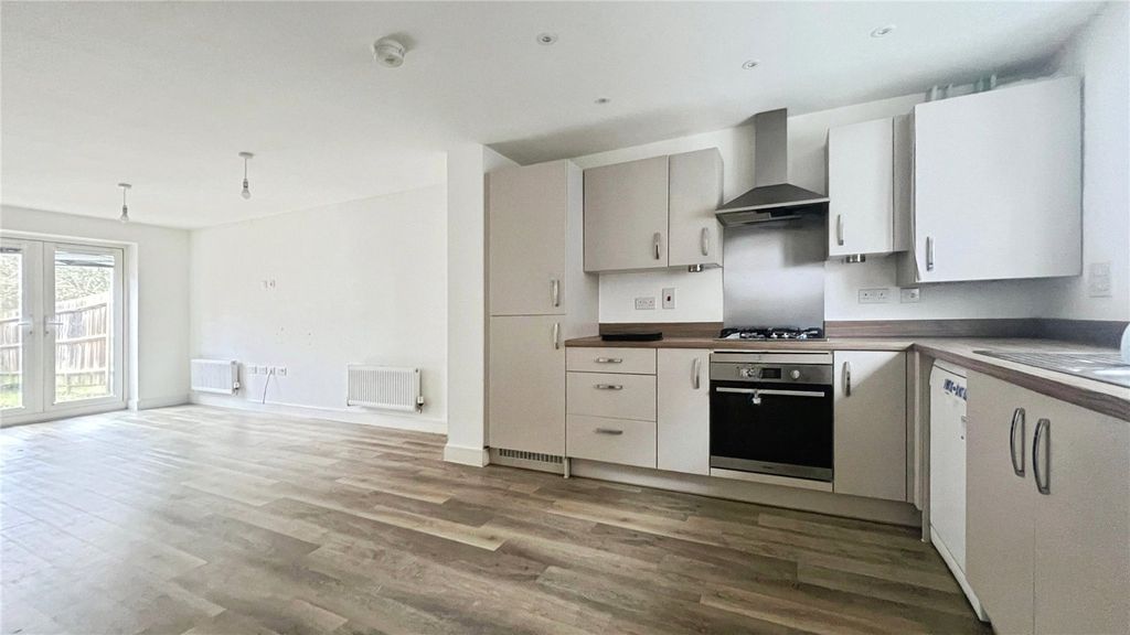 Property photo 2 of 10 Picture No. 20