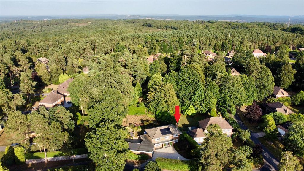 Property photo 2 of 36 9 Badger Way Aerial.Jpg