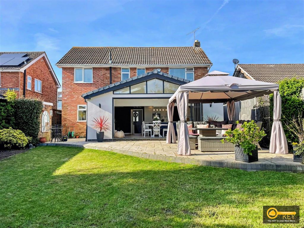 Property photo 1 of 24