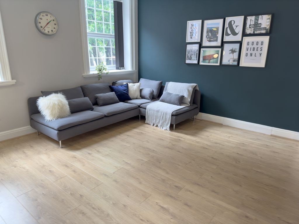 Property photo 3 of 5 3