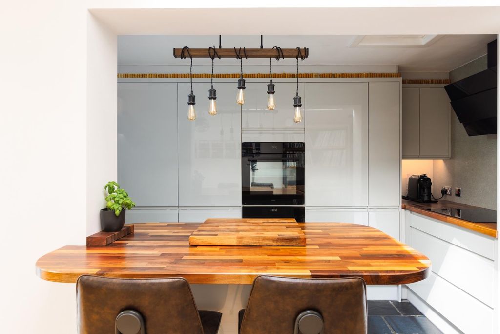 Property photo 1 of 32 104 Downend Road, Bs16-35.Jpg