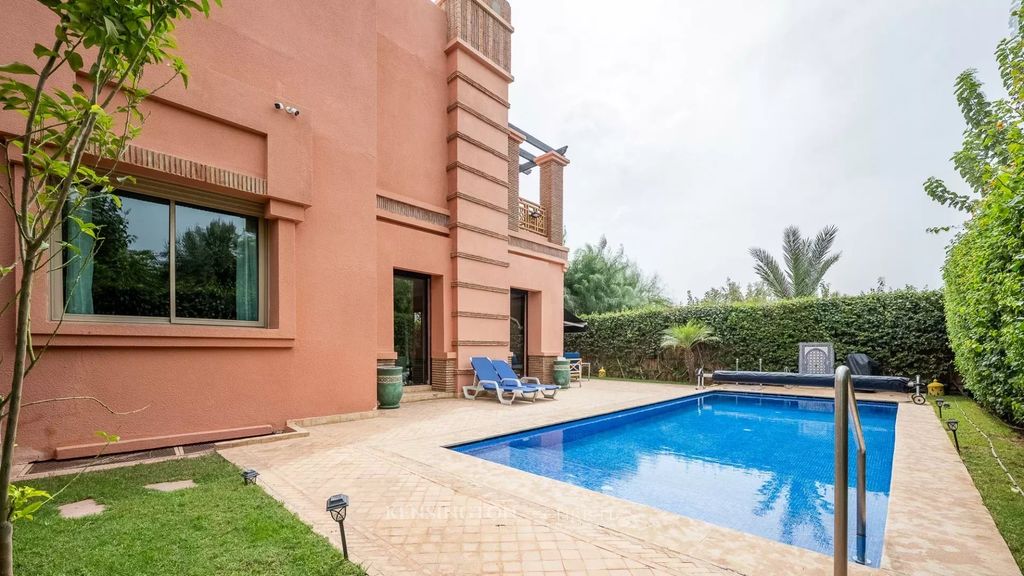 Property photo 2 of 37