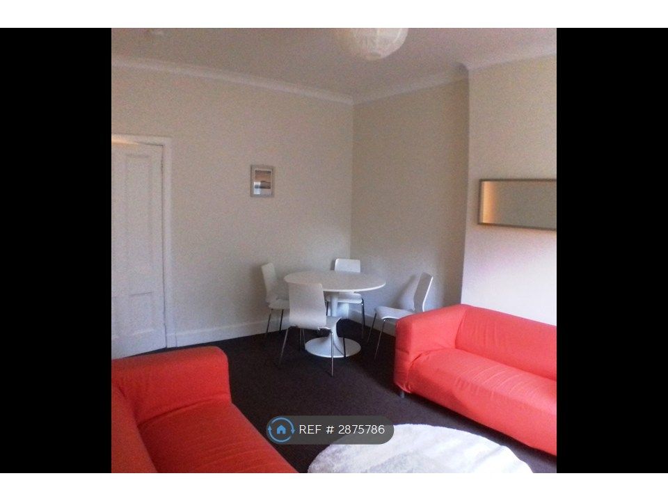 Property photo 1 of 6 Lounge With Dining Area