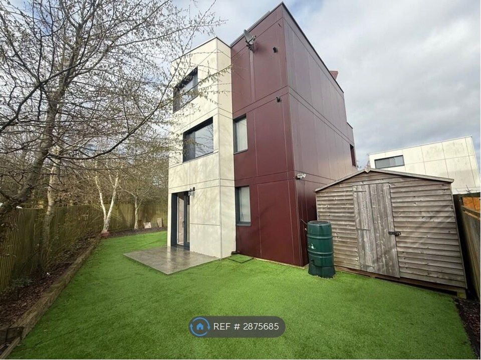 Property photo 1 of 15