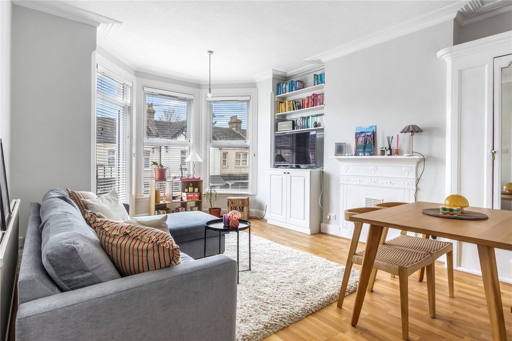 Property photo 1 of 21 Picture No. 04