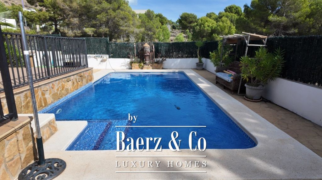 Property photo 3 of 27