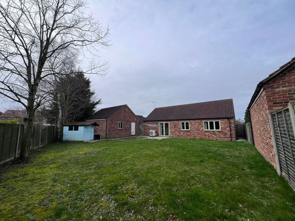 Property photo 2 of 10 Bedroom