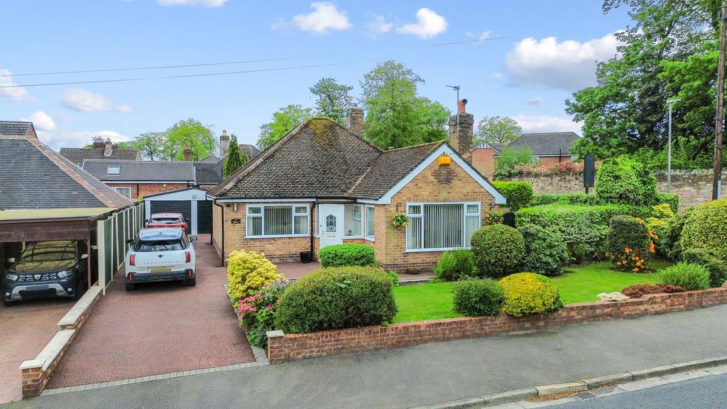 Property photo 1 of 33