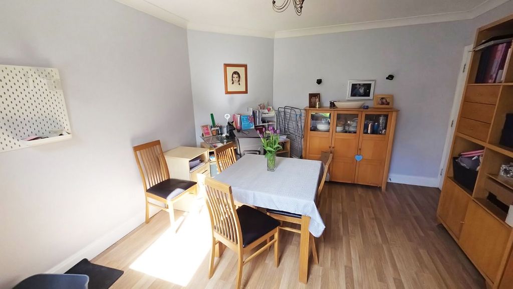 Property photo 3 of 25