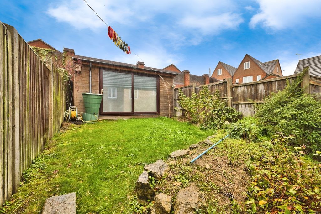 Property photo 2 of 17