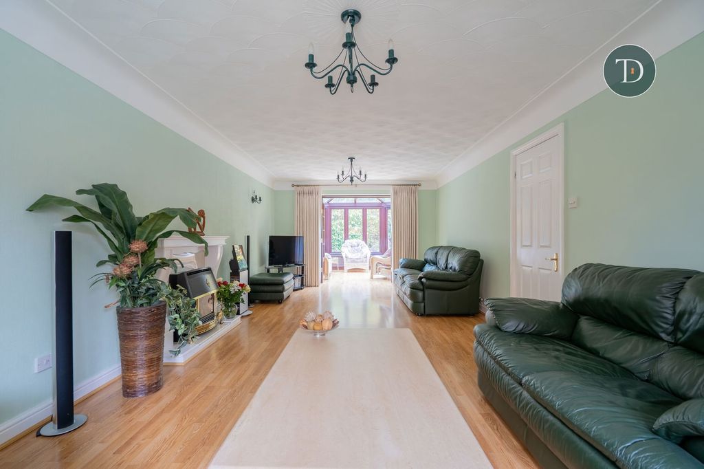 Property photo 3 of 38