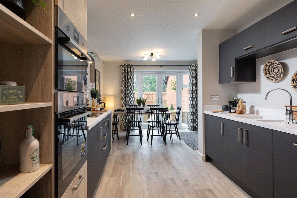 Property photo 2 of 12 Show Home