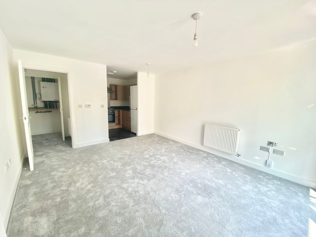 Property photo 3 of 8 Photo 2