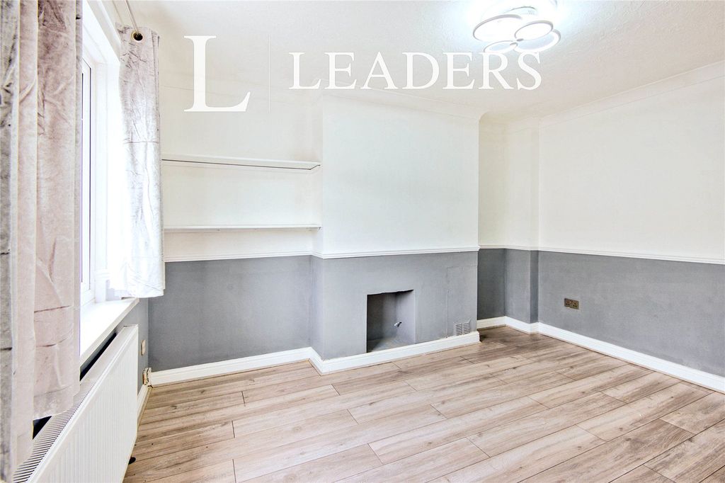 Property photo 2 of 11 Picture No. 06