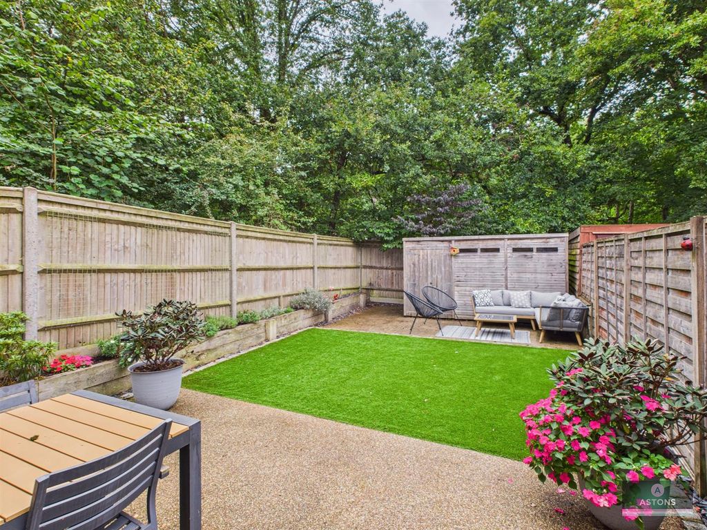 Property photo 3 of 20 Cam04622G0-Pr0059-Still003.Jpg