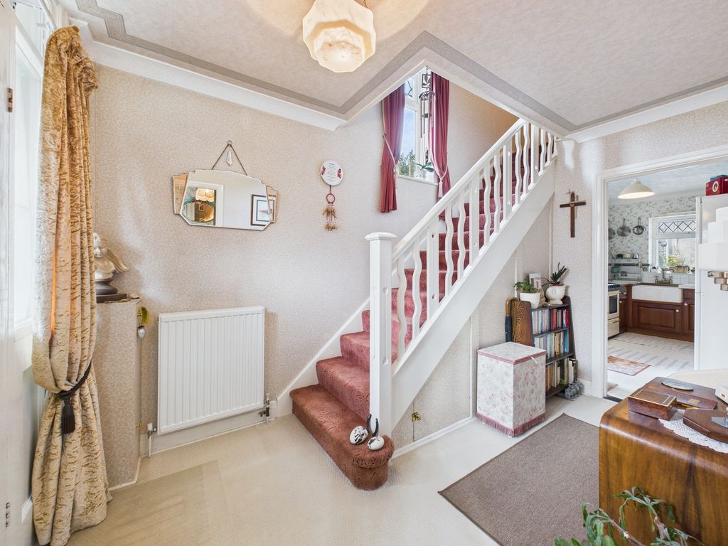Property photo 2 of 24