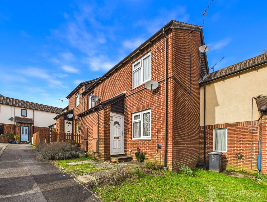 Property photo 1 of 9 Cam03624G0-Pr0200-Still022