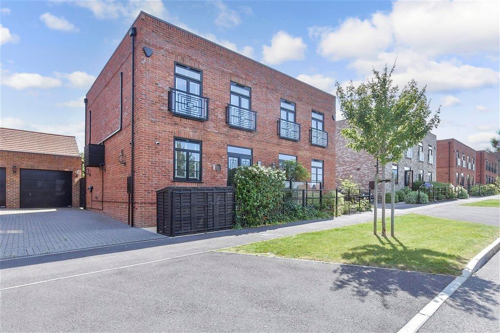 Property photo 1 of 11 Front Elevation (Web)