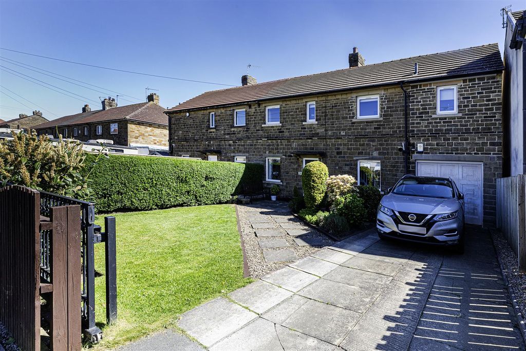 Property photo 1 of 35