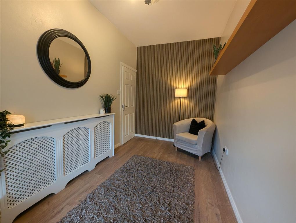 Property photo 2 of 17 Entrance Hallway/Family Room