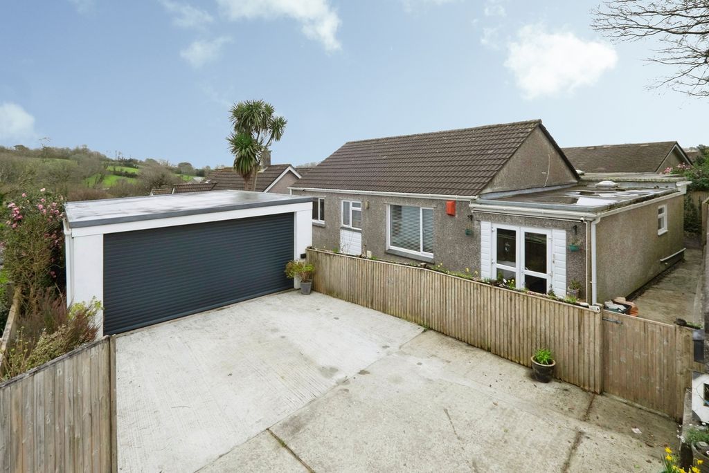 Property photo 1 of 16 Pbox-Img.Jpg