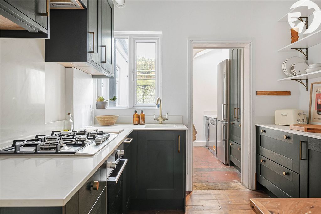 Property photo 2 of 24 Picture 2