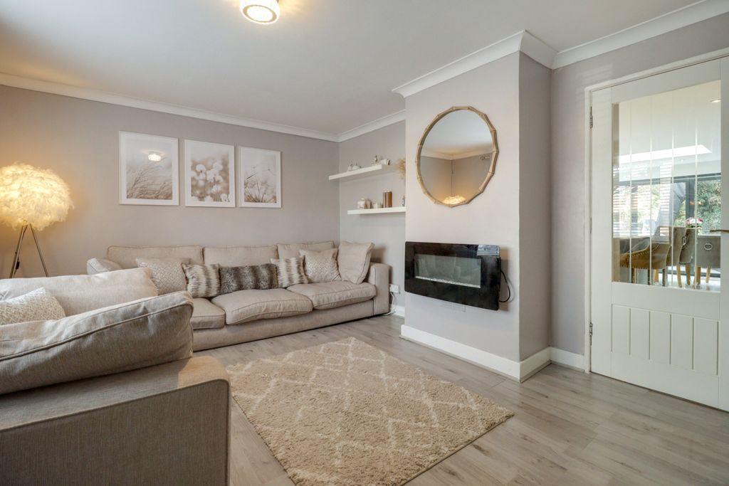 Property photo 3 of 20 Img_1500-Img_1502