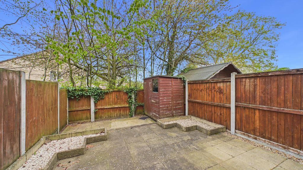 Property photo 3 of 12